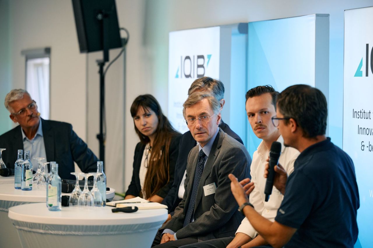 ASTRA Bonn visits the Orbital Science-Policy Forum hosted by IQIB